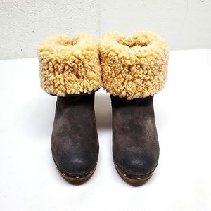 UGG 3204 Lynnea Gray Suede Sheepskin Fold Over Shearling Ankle Booties Size 6 US